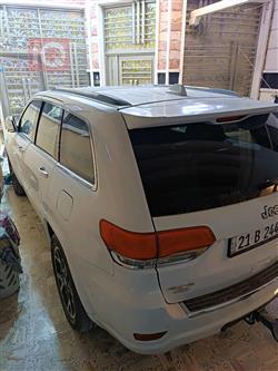 جیپ گراند شیرۆکی